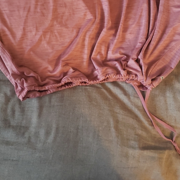 Workout shirt - Picture 2 of 3